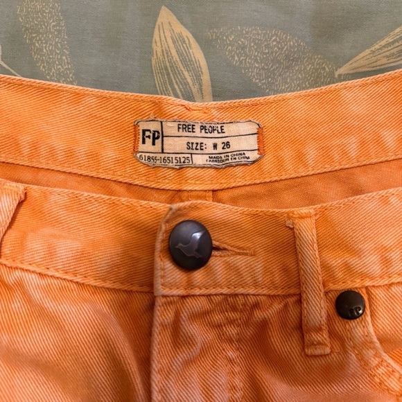 Free People Orange Frayed Fall Jean Shorts Size w 26 - Picture 8 of 10